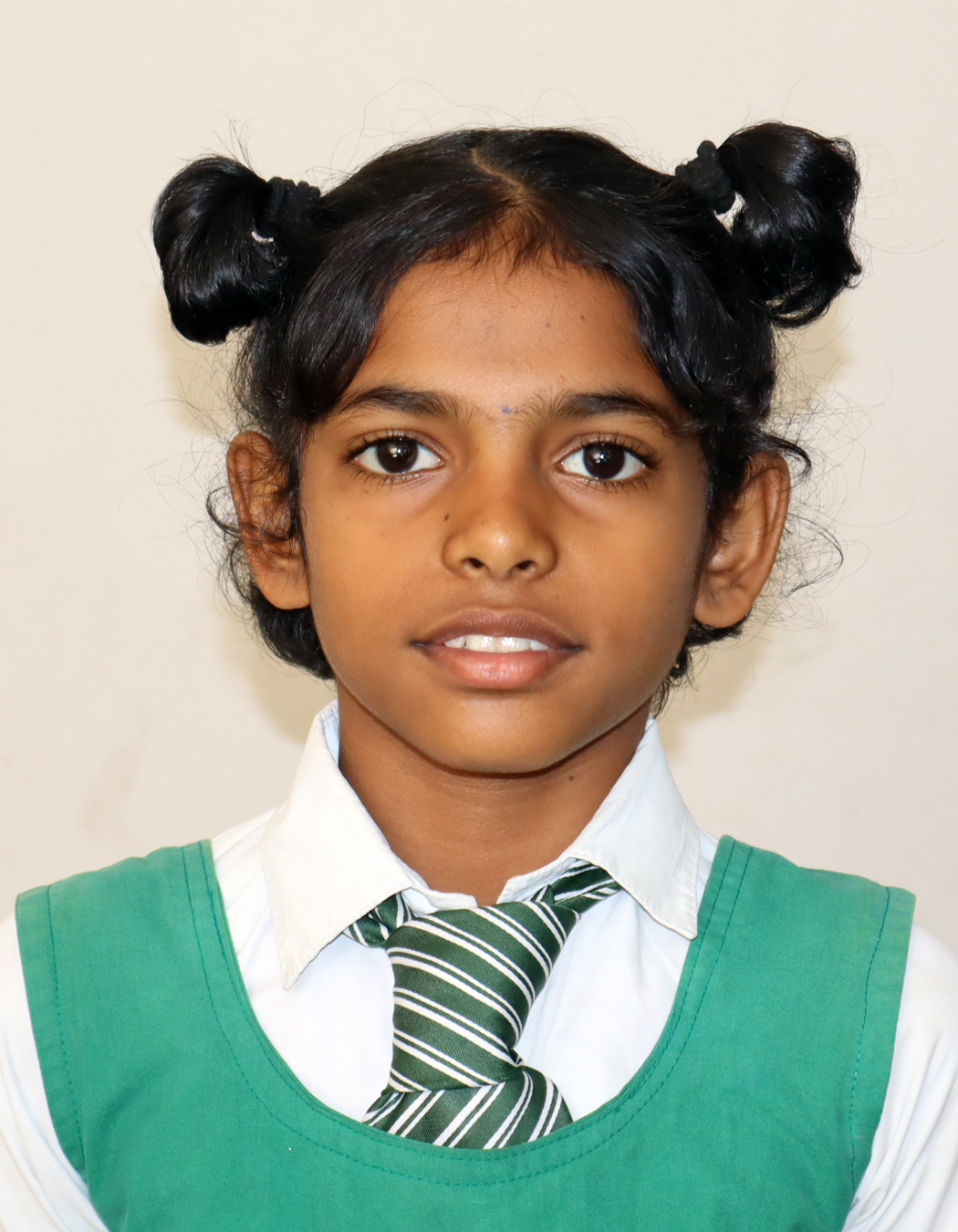 HARI YAZHINI S A