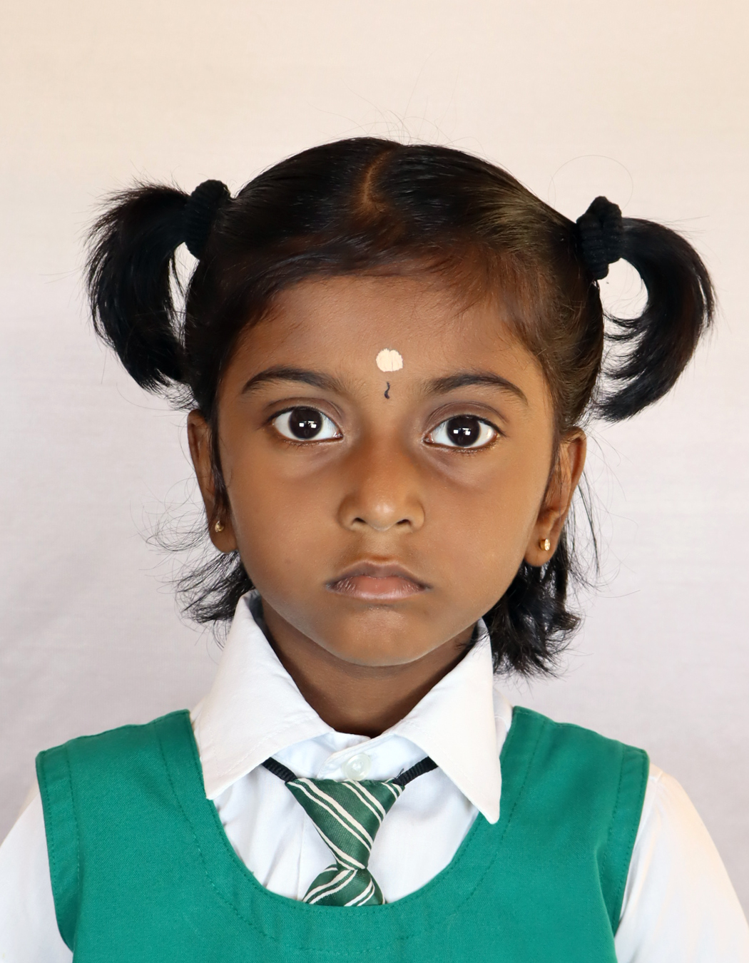R.GANISHKHA