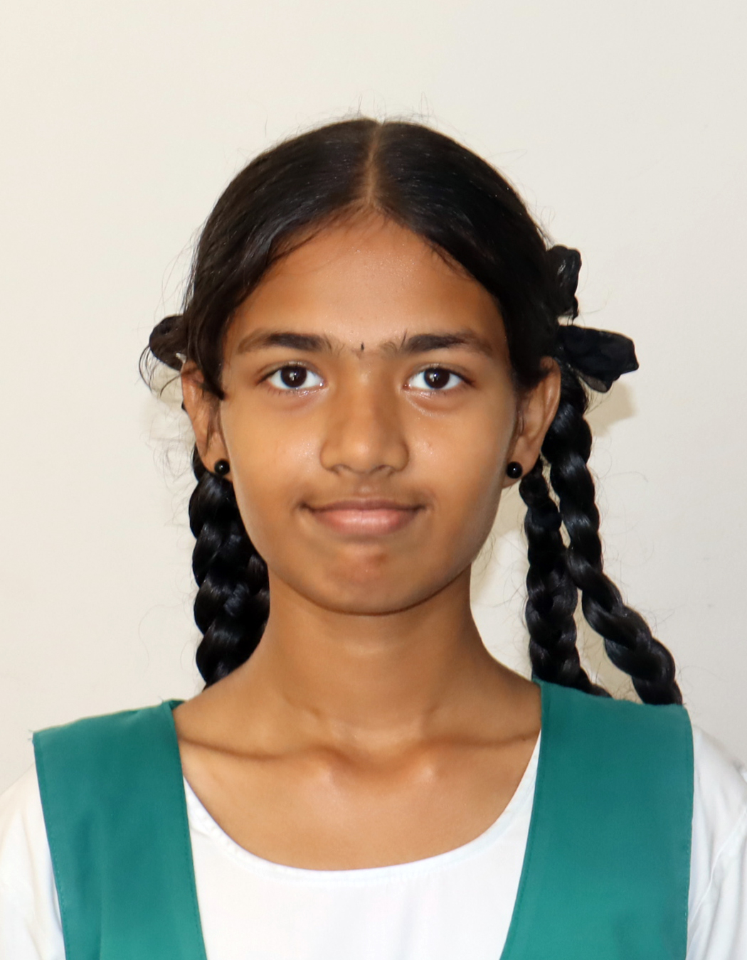 DHARSHINI S