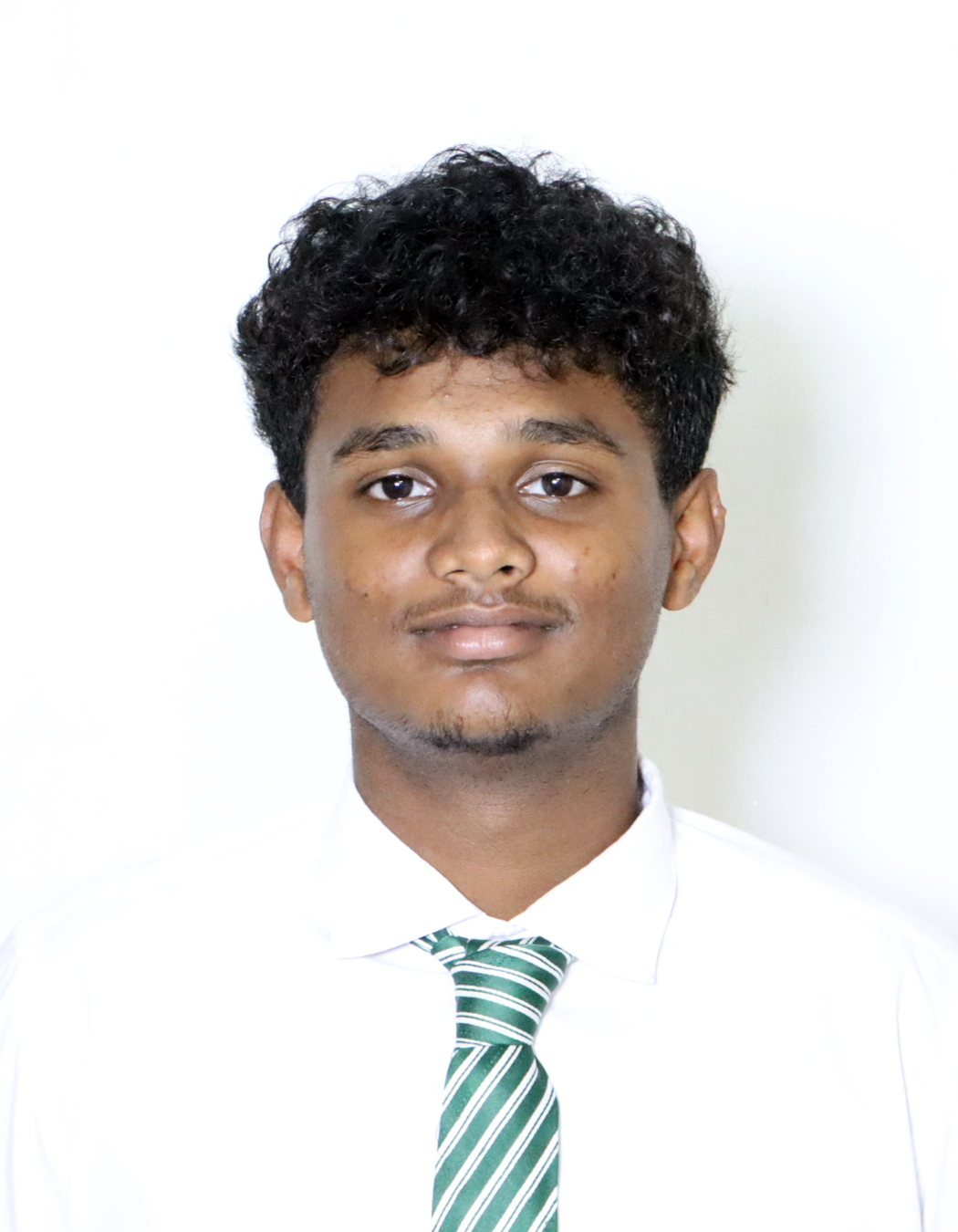 PRAVEEN KUMAR R