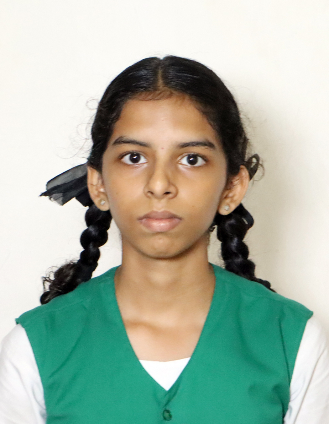 NADHINA G