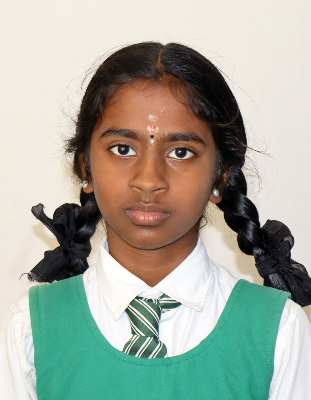 VARSHITHA R