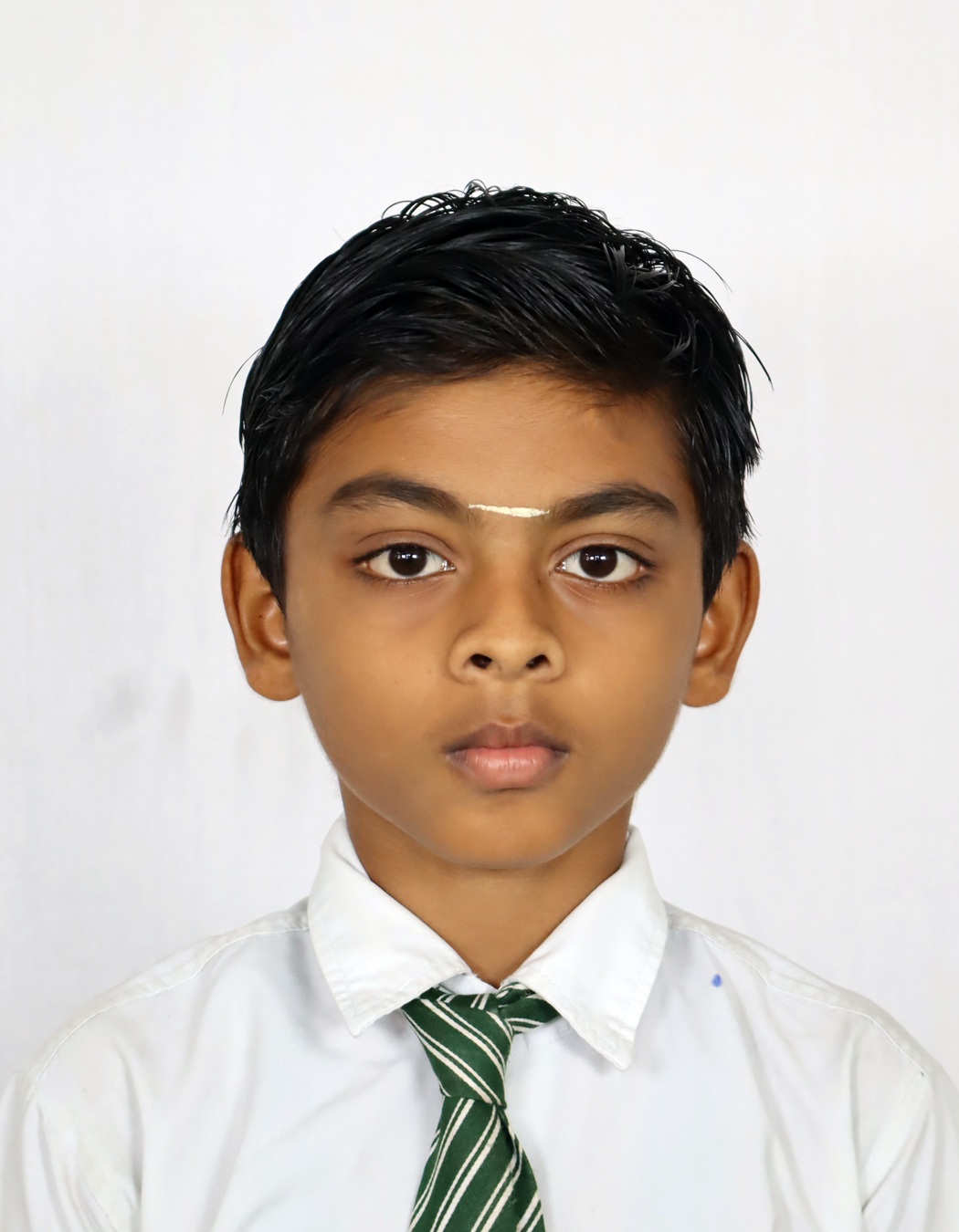 DHISHANTH R