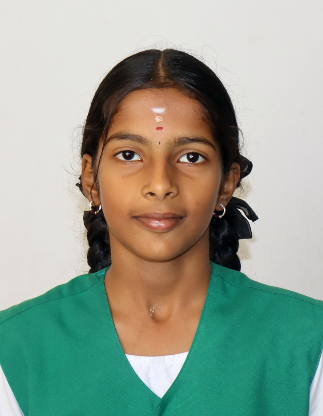 YHALINI M