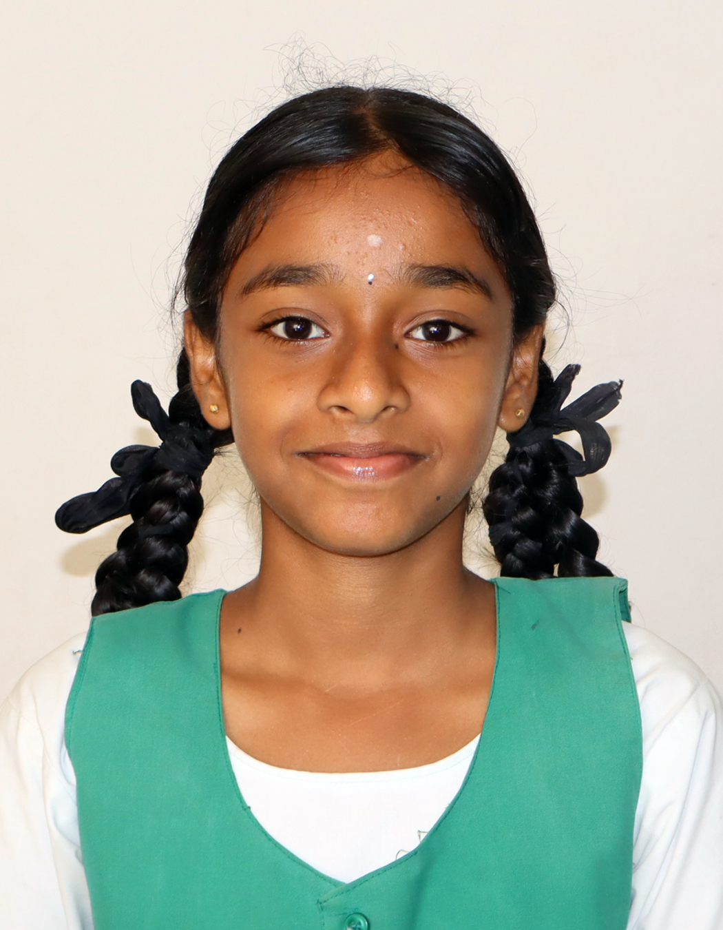 DHIVANIKHA K