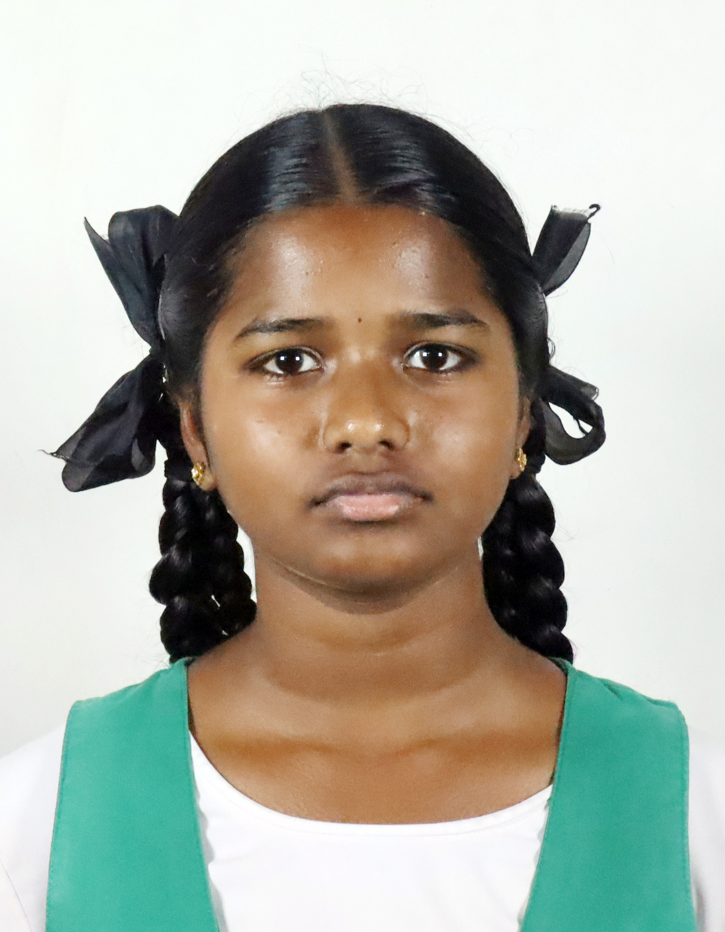 DHARSHINI SHRI S